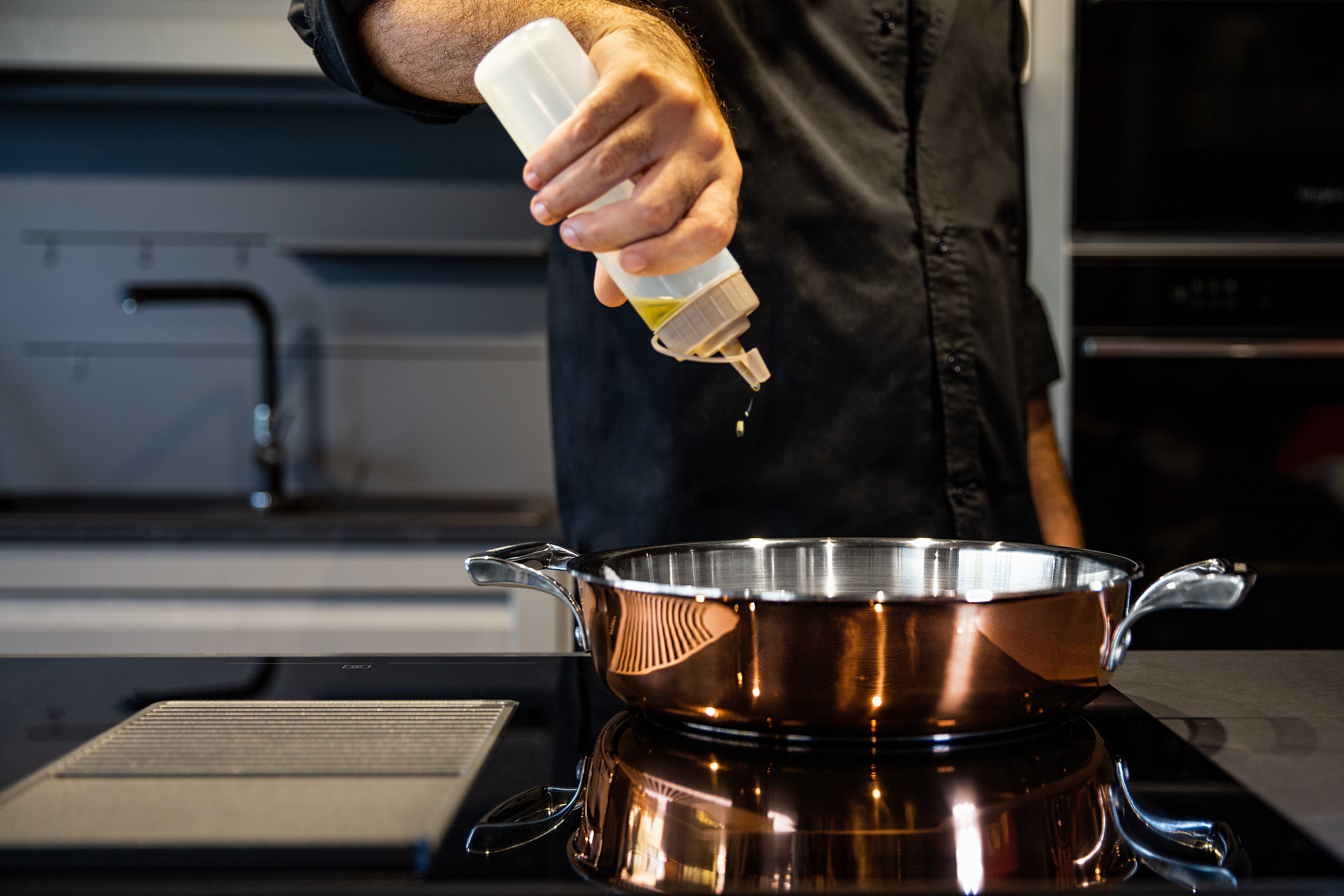 Casseruola Per Induzione LINEA EXTRA RAPID - Diametro 22cm Con 2 Manici | Cucina Professionale - Foto 3